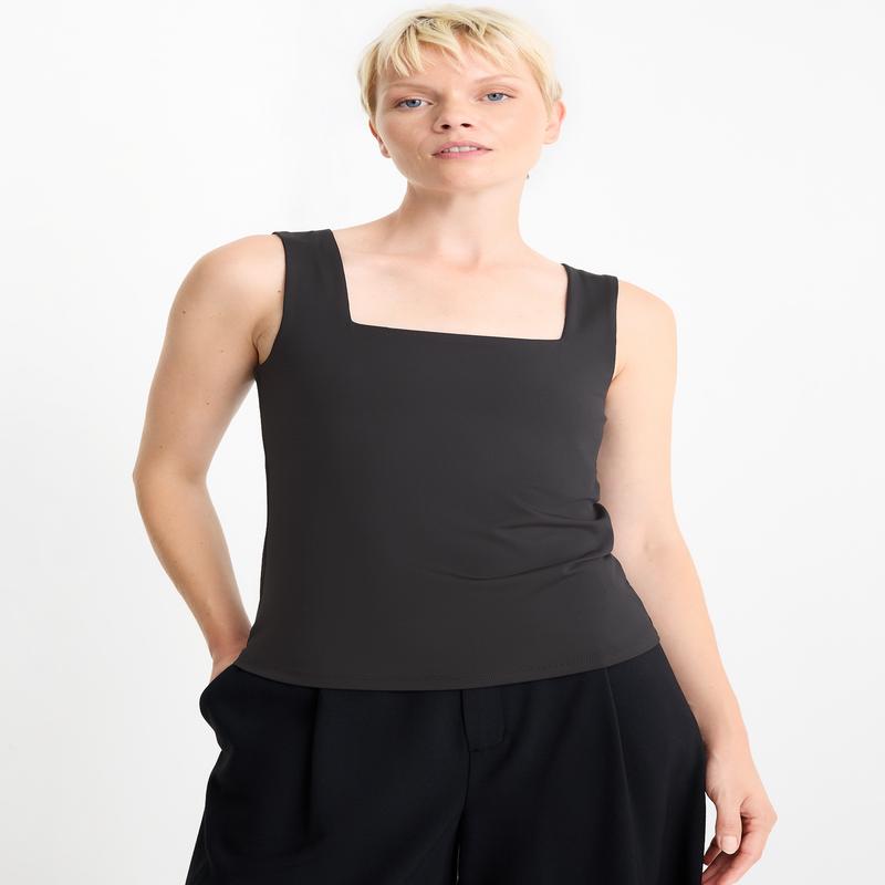 Top - black