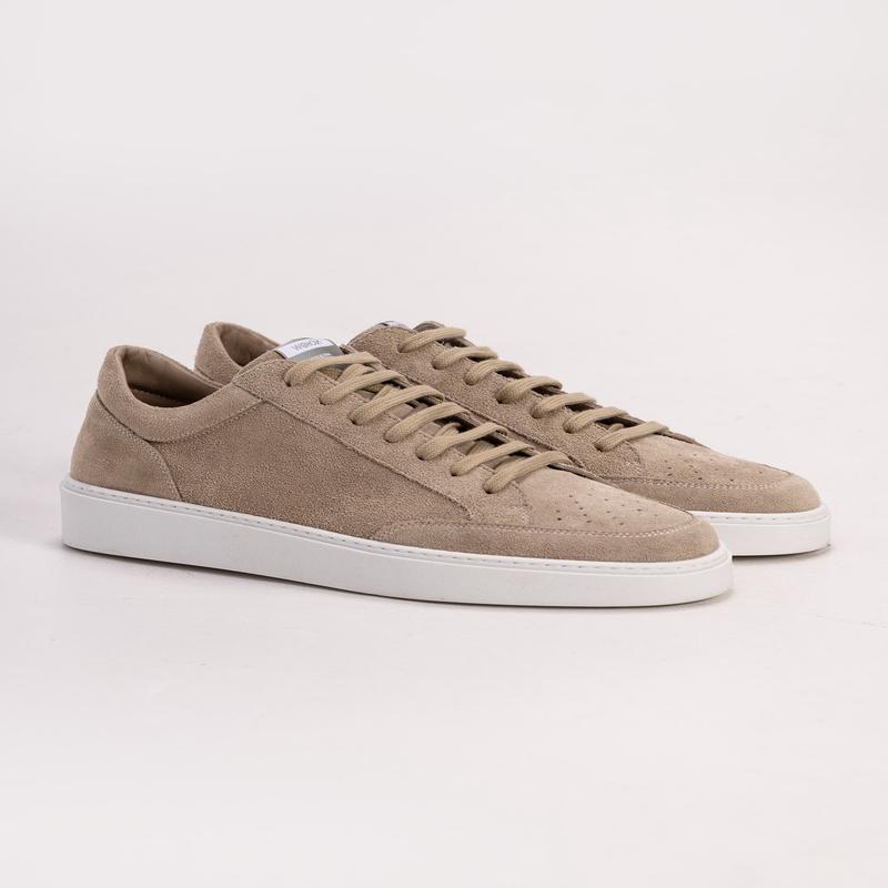 009 SUEDE SNEAKERS IN BEIGE